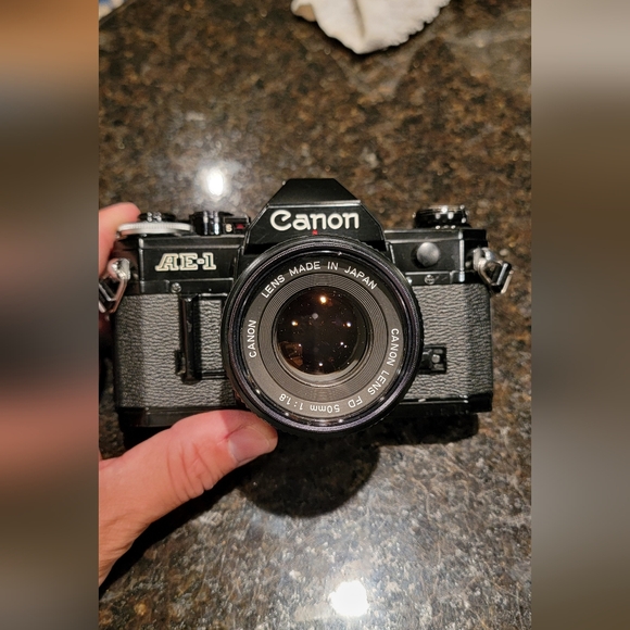 Black Canon AE1 + 50mm f/1.8or 2.0 Lens Manual Camera - Picture 1 of 13
